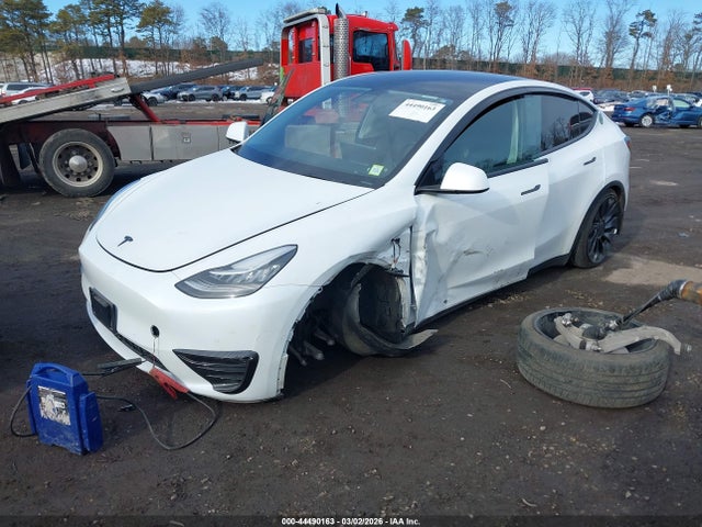 Продаж на аукціоні авто 2022 Tesla Model Y Long Range Dual Motor All-wheel Drive, vin: 7SAYGDEE5NF310750, номер лоту: 44490163