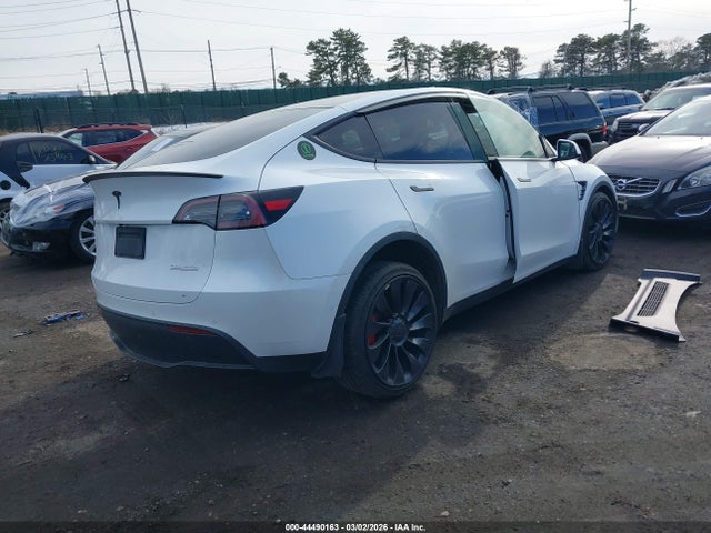 Продаж на аукціоні авто 2022 Tesla Model Y Long Range Dual Motor All-wheel Drive, vin: 7SAYGDEE5NF310750, номер лоту: 44490163
