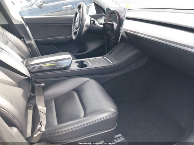 Продаж на аукціоні авто 2022 Tesla Model Y Long Range Dual Motor All-wheel Drive, vin: 7SAYGDEE5NF310750, номер лоту: 44490163