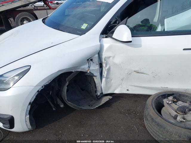 Продаж на аукціоні авто 2022 Tesla Model Y Long Range Dual Motor All-wheel Drive, vin: 7SAYGDEE5NF310750, номер лоту: 44490163