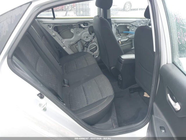 3KPA24AB0KE242643 KIA RIO S