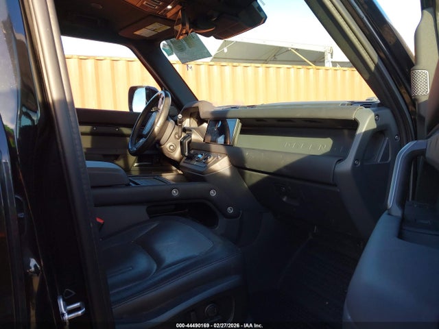 SALE27RU5M2040706 Land Rover Defender 110 X-dynamic Se