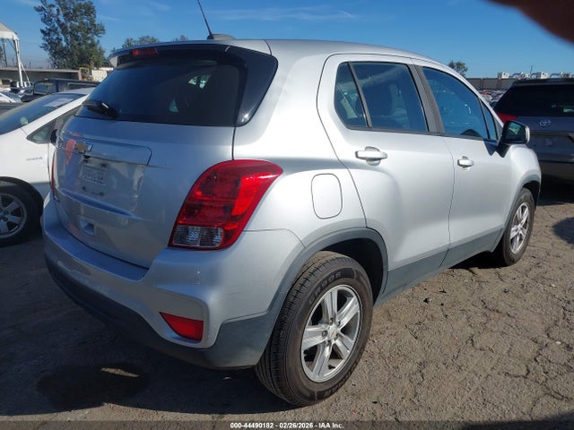KL7CJKSB3LB039160 Chevrolet Trax Fwd Ls