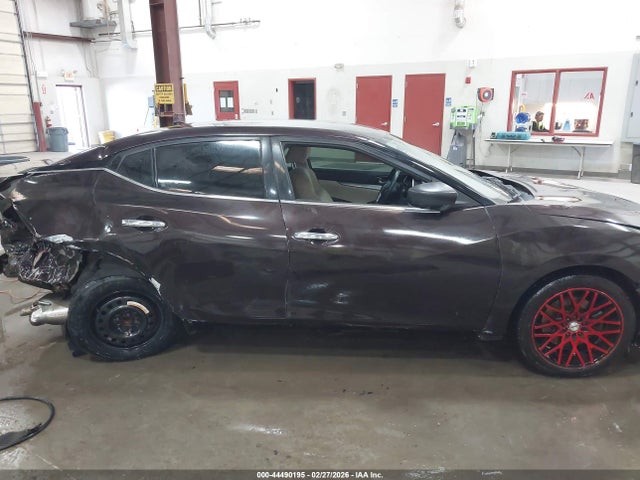 44490195 :رقم المزاد ، 1N4AA6AP3HC360220 vin ، 2017 Nissan Maxima 3.5 Platinum/3.5 S/3.5 Sl/3.5 Sr/3.5 Sv مزاد بيع