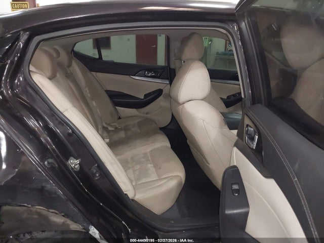 44490195 :رقم المزاد ، 1N4AA6AP3HC360220 vin ، 2017 Nissan Maxima 3.5 Platinum/3.5 S/3.5 Sl/3.5 Sr/3.5 Sv مزاد بيع