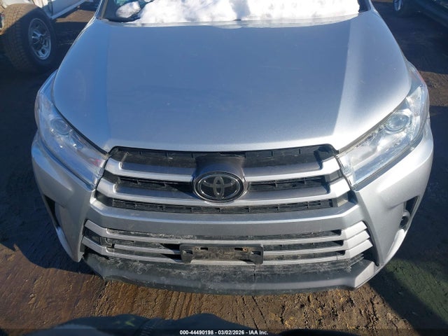 5TDZARFH4HS024770 Toyota Highlander Le