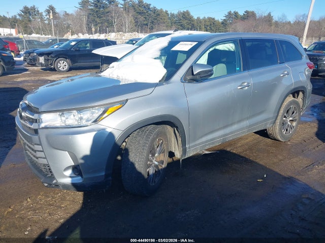 5TDZARFH4HS024770 Toyota Highlander Le