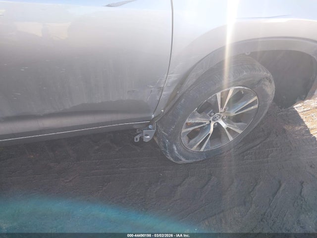 5TDZARFH4HS024770 Toyota Highlander Le