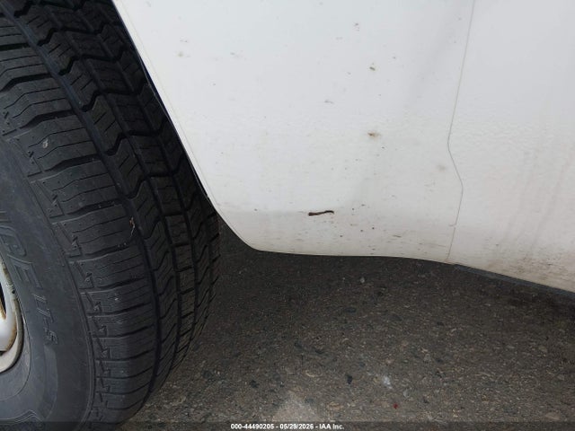 Продажа на аукционе авто 2017 Toyota Tacoma Sr, vin: 5TFRX5GN0HX088200, номер лота: 44490205