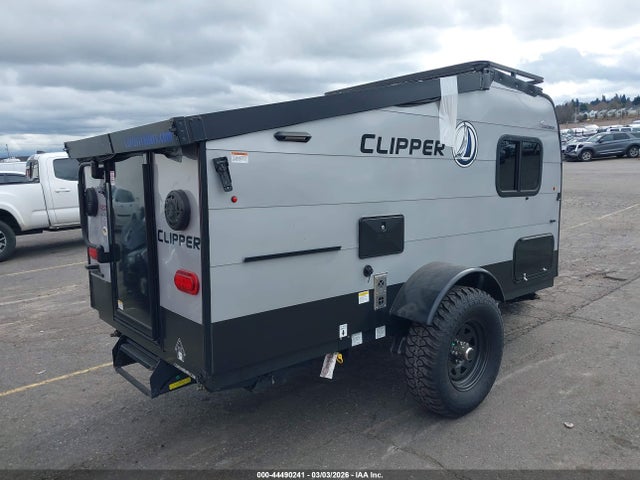 5ZT1CPAC9N5021306 Coachmen Clipper Ex