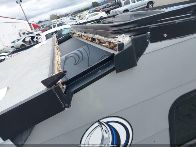 5ZT1CPAC9N5021306 Coachmen Clipper Ex