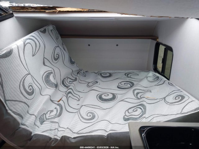 5ZT1CPAC9N5021306 Coachmen Clipper Ex