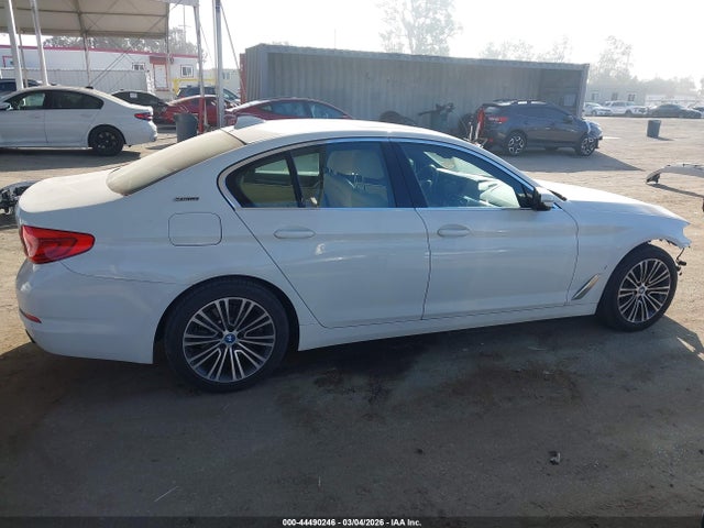 WBAJA9C51KB392925 BMW 530e Iperformance