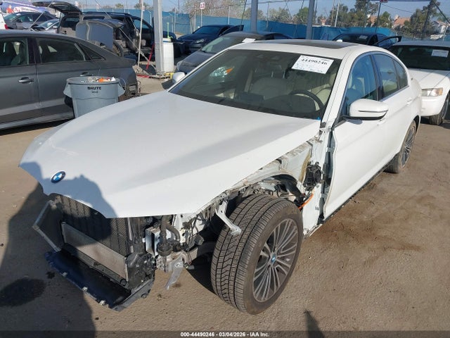 WBAJA9C51KB392925 BMW 530e Iperformance