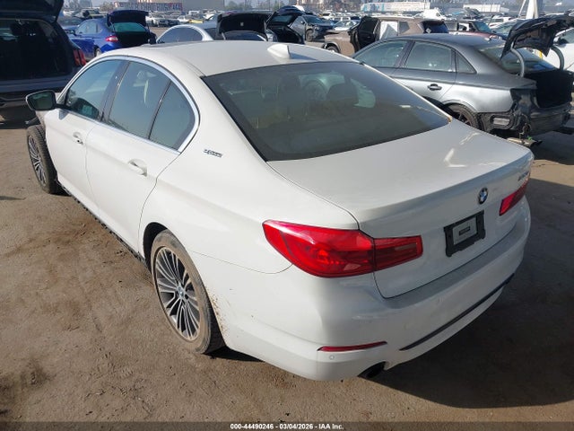 WBAJA9C51KB392925 BMW 530e Iperformance