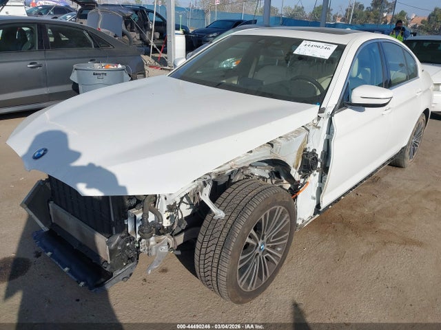 WBAJA9C51KB392925 BMW 530e Iperformance