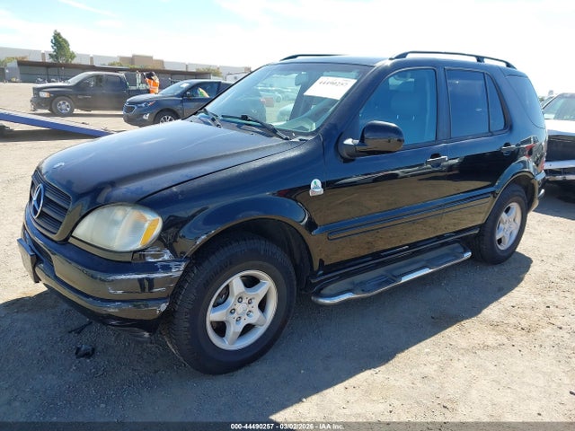 44490257 :رقم المزاد ، 4JGAB54EXYA162981 vin ، 2000 Mercedes-benz Ml 320 مزاد بيع