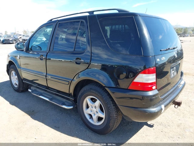 44490257 :رقم المزاد ، 4JGAB54EXYA162981 vin ، 2000 Mercedes-benz Ml 320 مزاد بيع