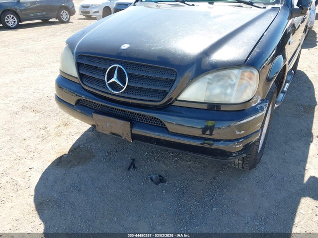 44490257 :رقم المزاد ، 4JGAB54EXYA162981 vin ، 2000 Mercedes-benz Ml 320 مزاد بيع
