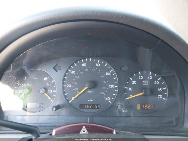 44490257 :رقم المزاد ، 4JGAB54EXYA162981 vin ، 2000 Mercedes-benz Ml 320 مزاد بيع