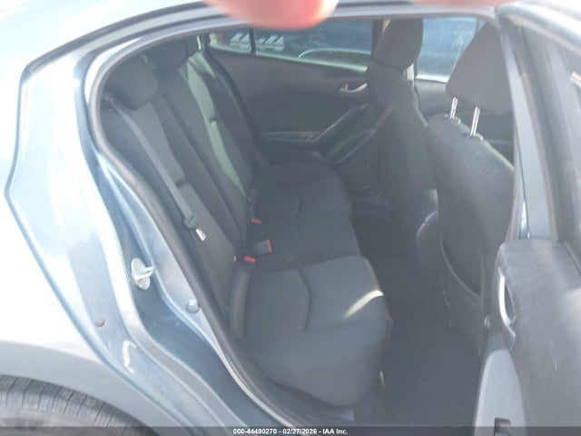 3MZBM1U71FM166962 Mazda Mazda3 I Sport