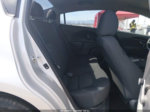 KIA RIO LX 2015 KNADM4A31F6447123 Image 8