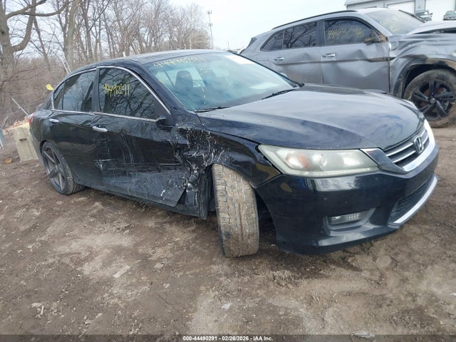 Продаж на аукціоні авто 2014 Honda Accord Sport, vin: 1HGCR2F52EA201743, номер лоту: 44490291