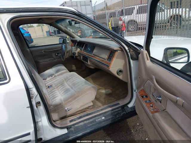 1993 LINCOLN TOWN CAR 1LNLM81WXPY753500 Photo 4