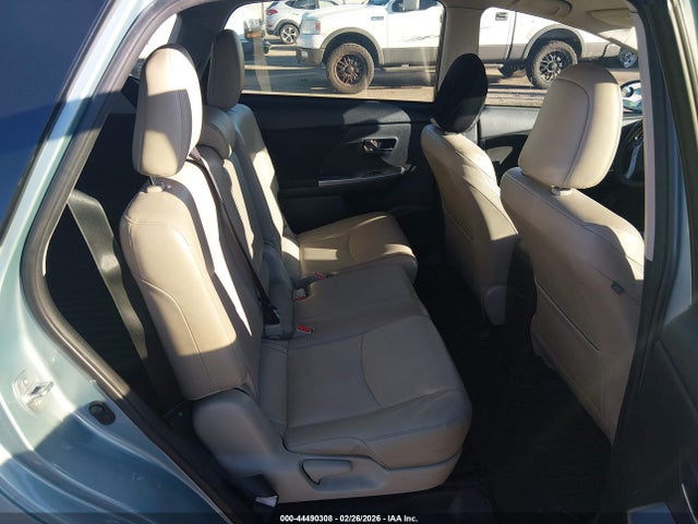 JTDZN3EUXGJ043626 Toyota Prius V Two