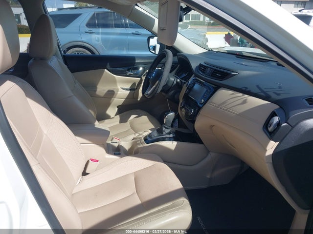 JN8AT2MT4HW380761 Nissan Rogue Sl