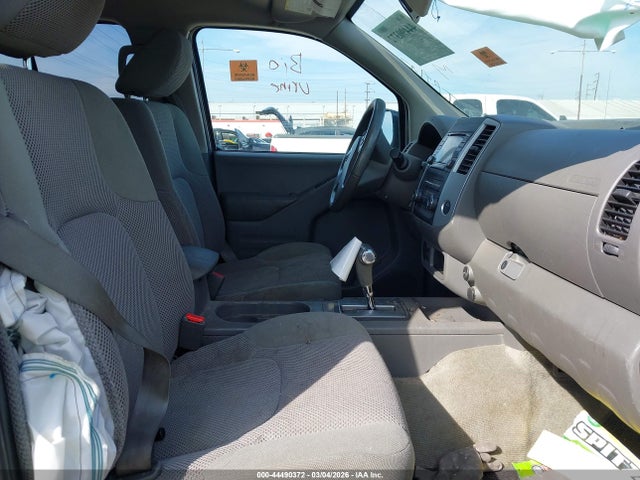 1N6AD0ER3HN738967 Nissan Frontier Sv