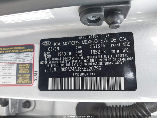3KPA24AB3KE220796 KIA RIO LX