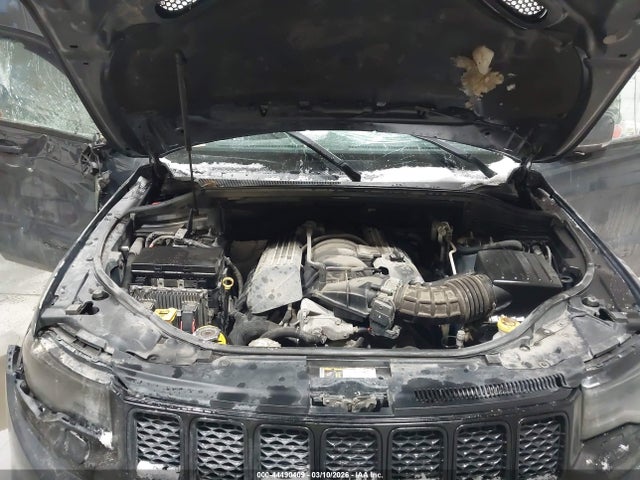 1C4RJFDJ9JC195882 Jeep Grand Cherokee Srt