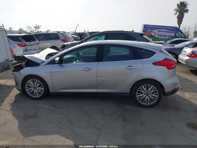 Ford Focus Titanium 2015 1FADP3N27FL248056 Image 14