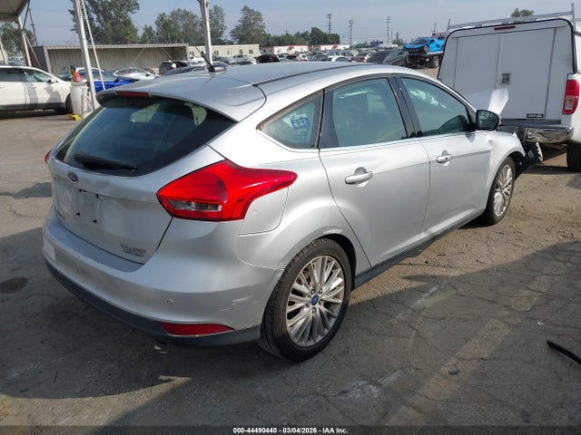 Ford Focus Titanium 2015 1FADP3N27FL248056 Image 4