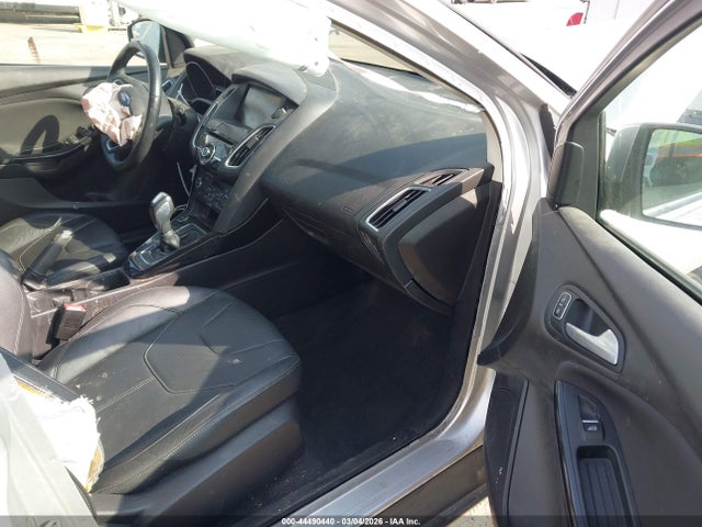 Ford Focus Titanium 2015 1FADP3N27FL248056 Image 5