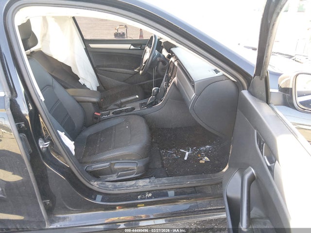 44490496 :رقم المزاد ، 1VWSA7A34MC001354 vin ، 2021 Volkswagen Passat 2.0t Se مزاد بيع