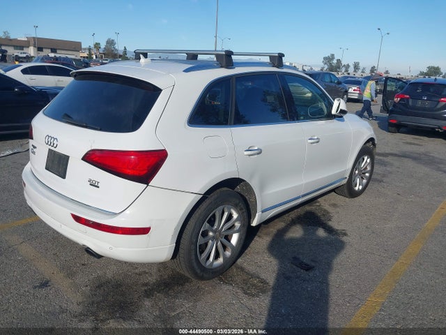 44490500 :رقم المزاد ، WA1LFAFP5FA128205 vin ، 2015 Audi Q5 2.0t Premium مزاد بيع