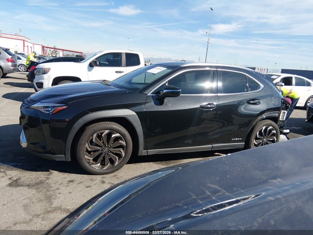 JTHX9JBH5M2045599 Lexus UX 250H