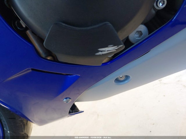 Yamaha YZFR6 2020 JYARJ28E9LA005739 Image 15
