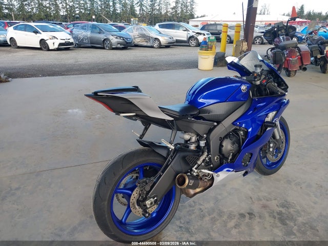 Yamaha YZFR6 2020 JYARJ28E9LA005739 Image 4