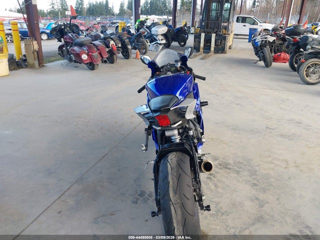 Yamaha YZFR6 2020 JYARJ28E9LA005739 Image 6