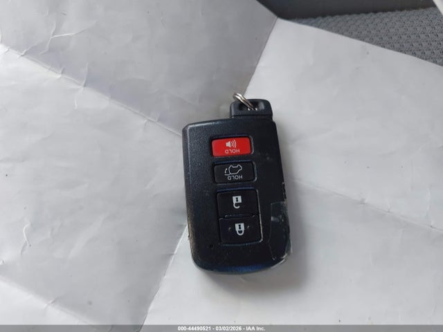2T3WFREV3JW419569 Toyota Rav4 Xle