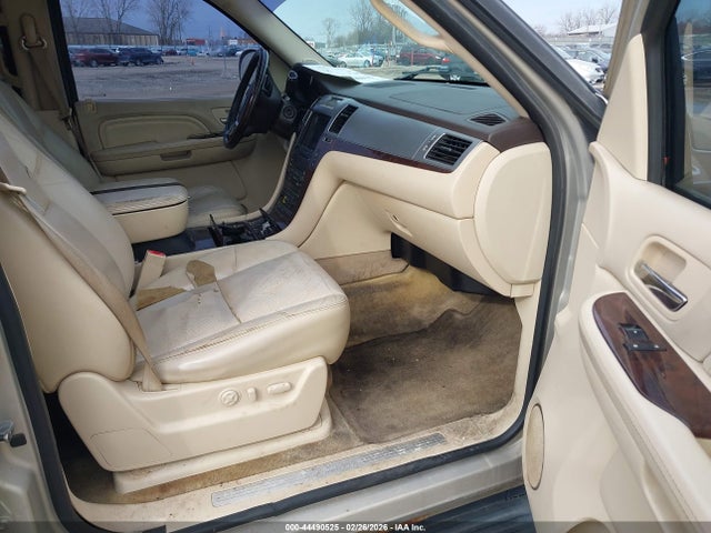 44490525 :رقم المزاد ، 1GYFK63897R265072 vin ، 2007 Cadillac Escalade Standard مزاد بيع