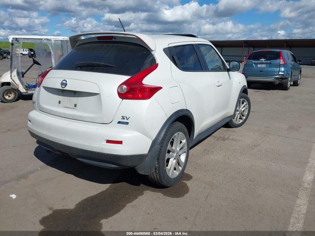 JN8AF5MR9ET359351 Nissan Juke Sv