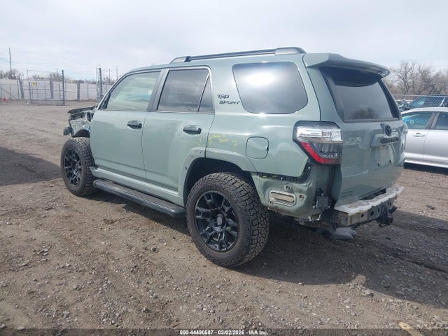 2022 TOYOTA 4RUNNER JTESU5JR8N5994152 Photo 2