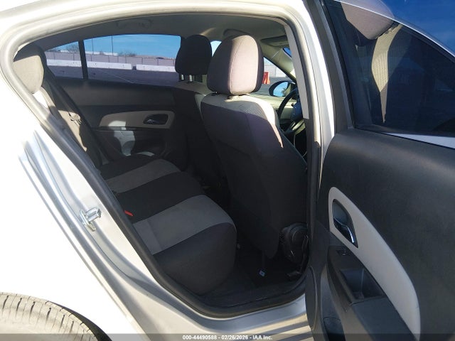 1G1PA5SH1F7128283 Chevrolet Cruze Ls Auto