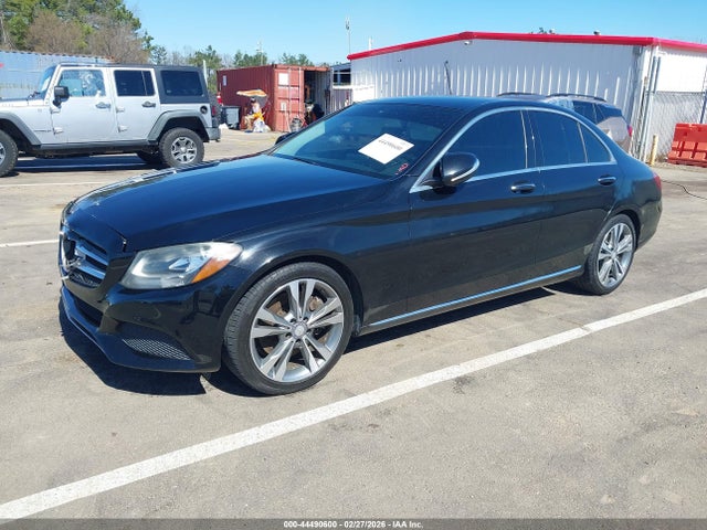 44490600 :رقم المزاد ، 55SWF4JB7FU079420 vin ، 2015 Mercedes-benz C 300 مزاد بيع