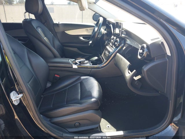 44490600 :رقم المزاد ، 55SWF4JB7FU079420 vin ، 2015 Mercedes-benz C 300 مزاد بيع