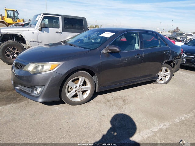 Toyota CAMRY SE 2014 4T1BF1FK0EU415451 Image 2
